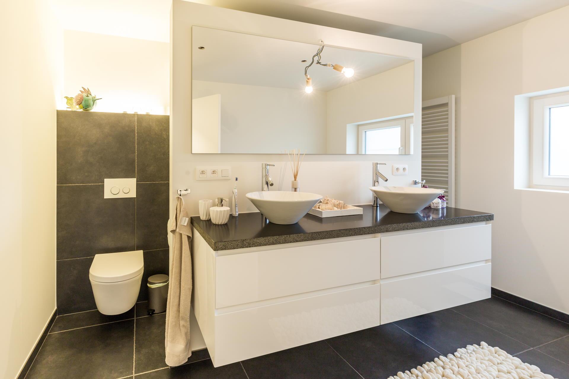 BouwwerkenThys badkamer