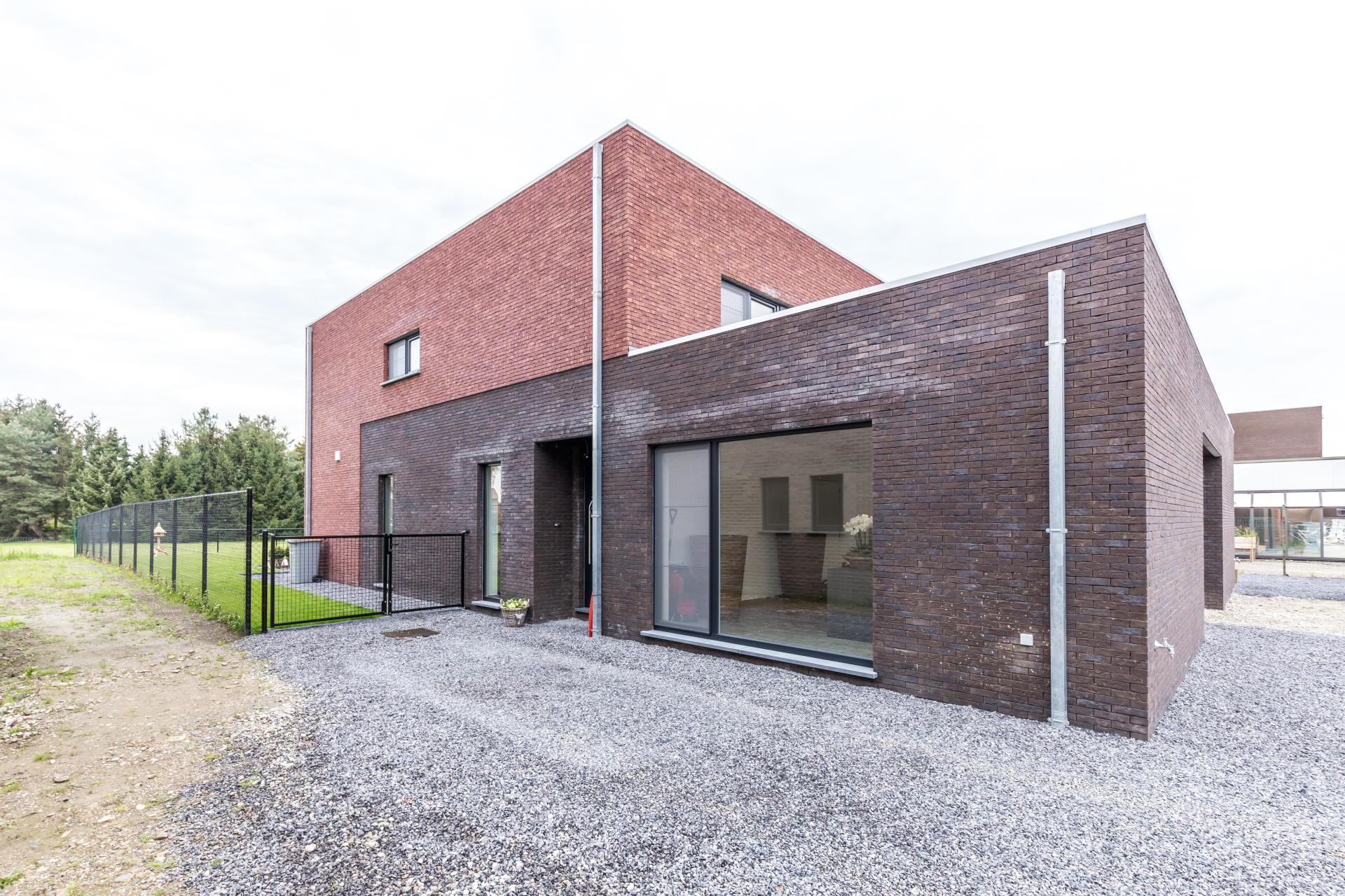 BouwwerkenThys Bijbouw